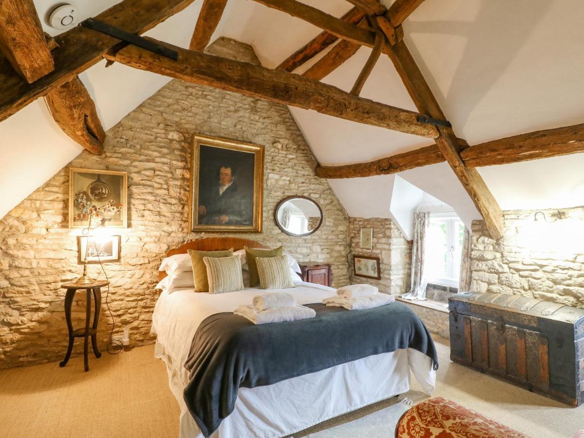 Brooklands Villa Chedworth Екстериор снимка